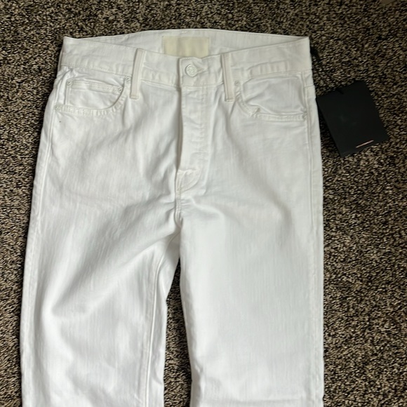 Mother Superior Jean The Scrapper Cuff Ankle Fray White Jean, like new - Picture 3 of 7